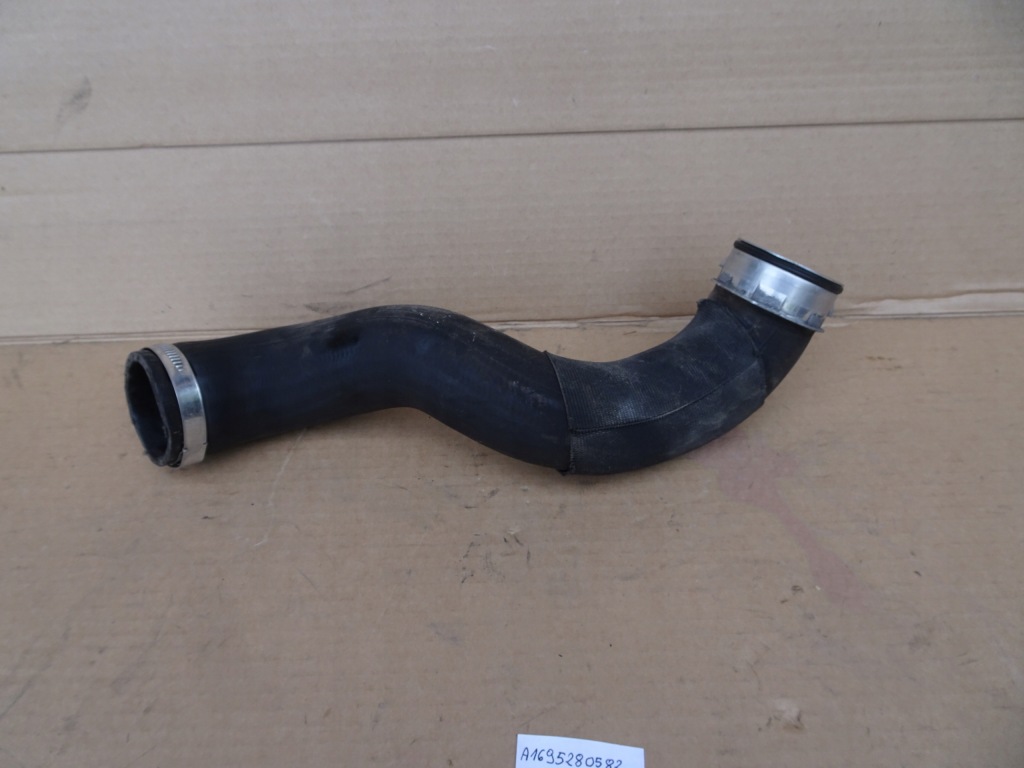 Mercedes b-klasa w245 2.0t труба пабтрубок  интеркулер Цена