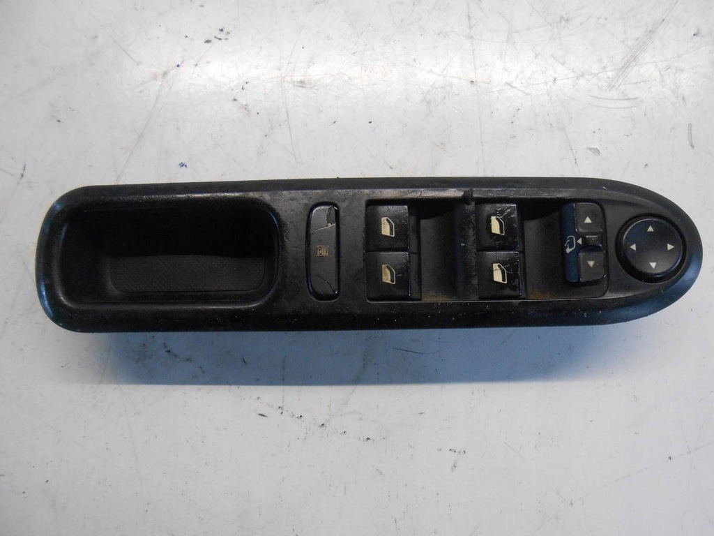 фото №1, Панель вікон дзеркал лівий перед peugeot 407 #