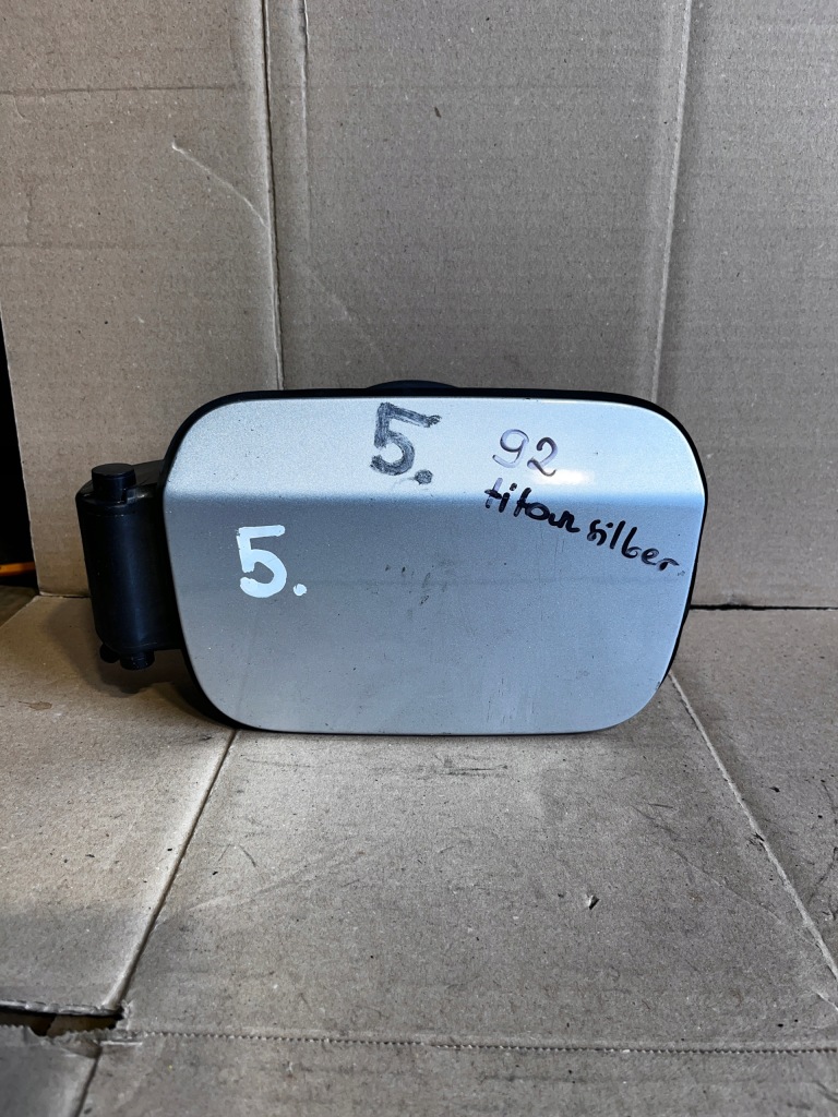 фото №1, 5 bmw e92 coupe кришка заливної пального 7117982 titansilber 354