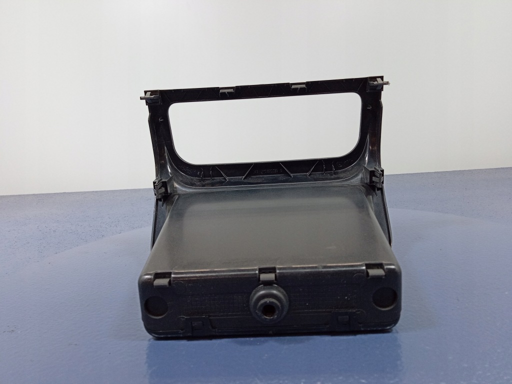 фото №3, Vw golf plus рамка панель бардачок 5m0820075e