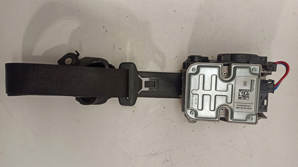 фото №1, Pas безпеки правий перед mercedes w211