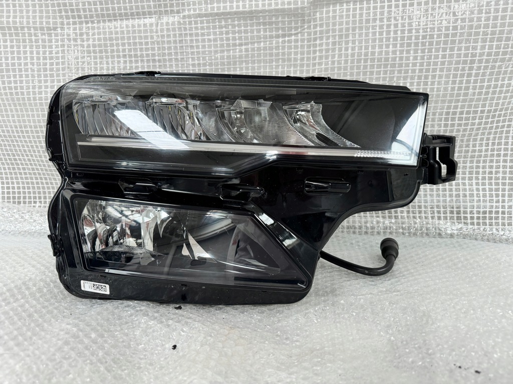 фото №1, Skoda karoq lift права лампа full led