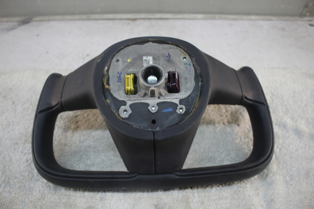 Воздуховод подушка безопасности tesla s x 1625769-00-e Киев