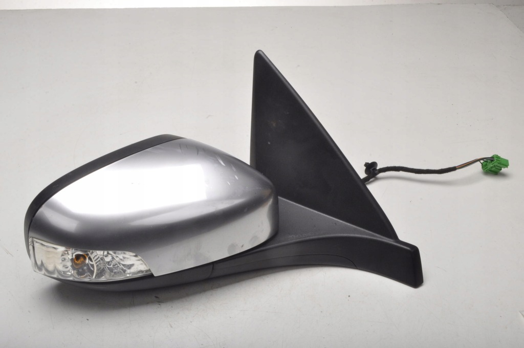 фото №1, Volvo c30 зеркало правое электрический 6 pin