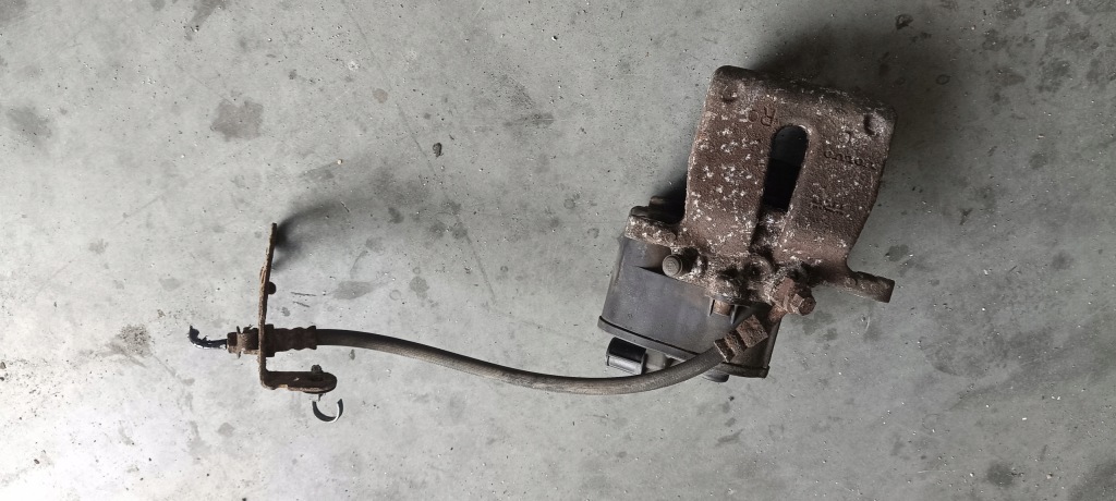 фото №1, Супорт гальмівний правий задня volvo v70 iii 32332594