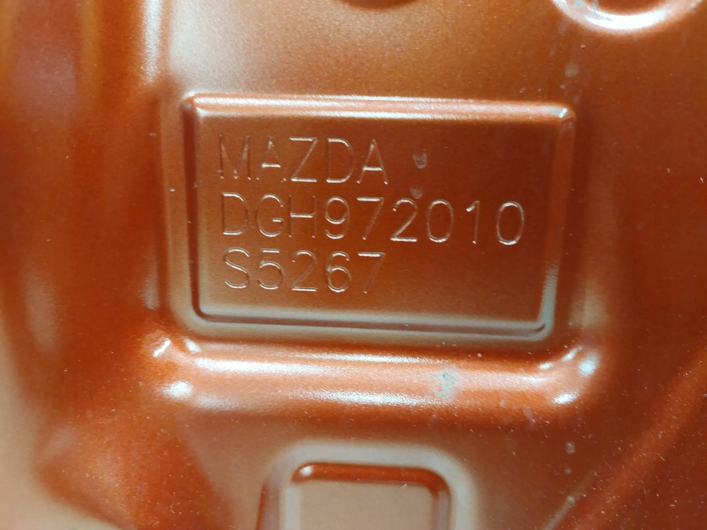 Mazda cx-30 2019 дверь задняя задняя правое  молдинг дверь Недорого