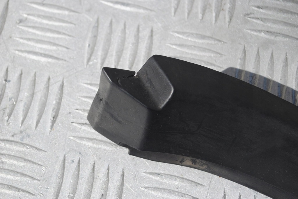 фото №5, Молдинг стекло лобовое 5m0854328d vw golf v plus