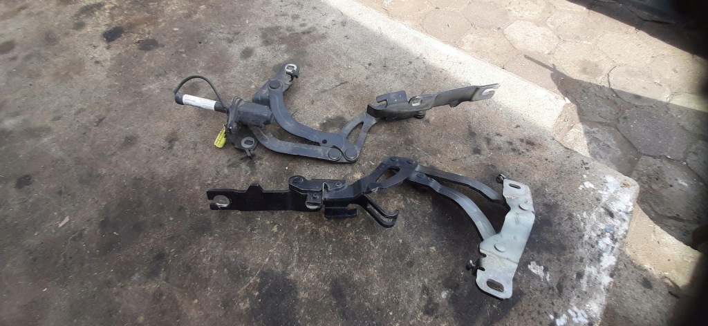 Петлі капот піропатрон peugeot rcz ym17350180 ym17340080 в Україні