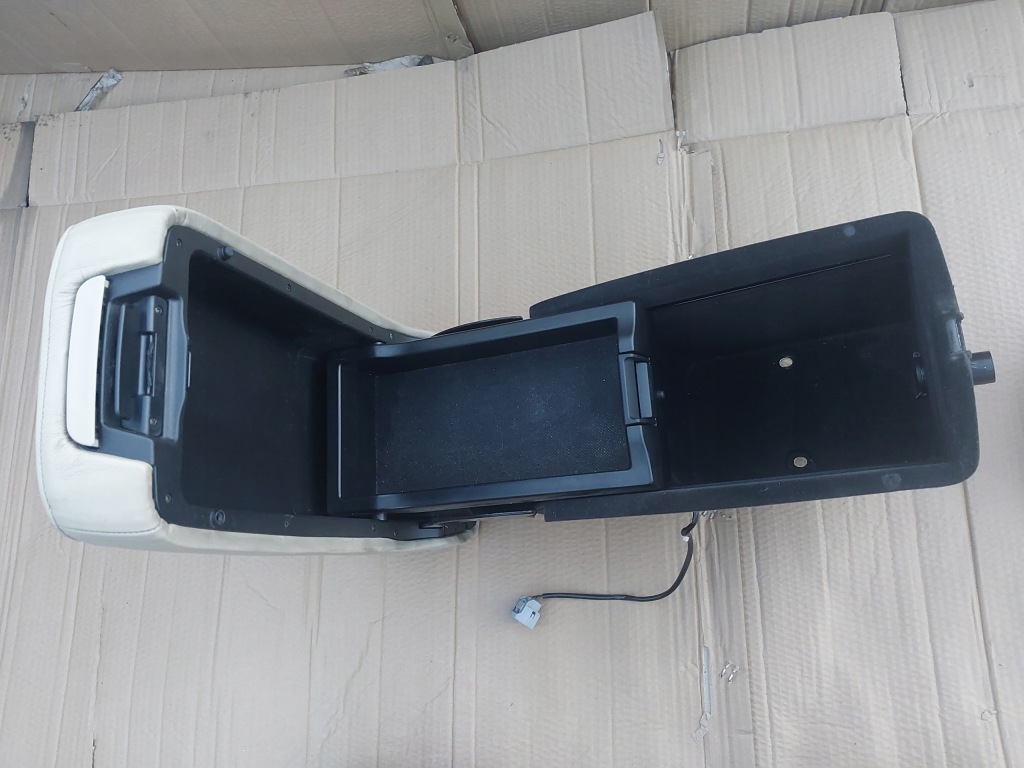 фото №3, Підлокітник тунель lexus ls430