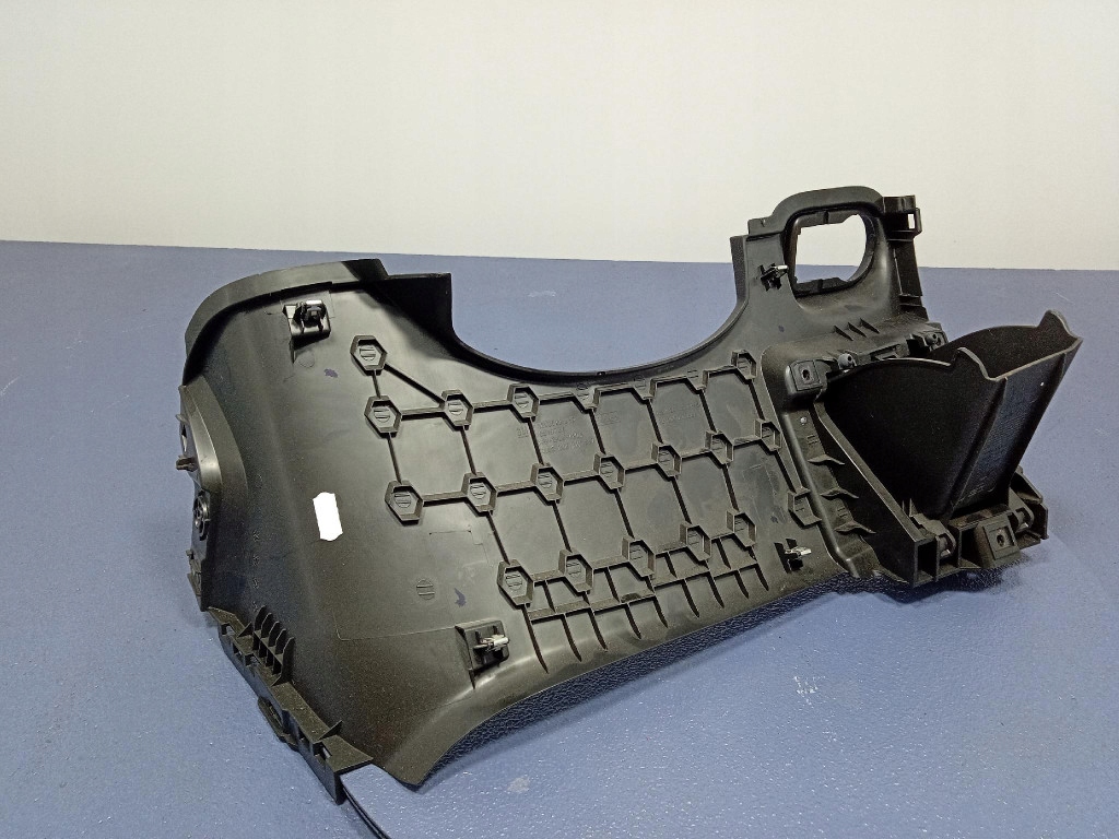 Opel zafira c iii рестайлинг  2016- защита пластиковая под руль 13293522 Киев