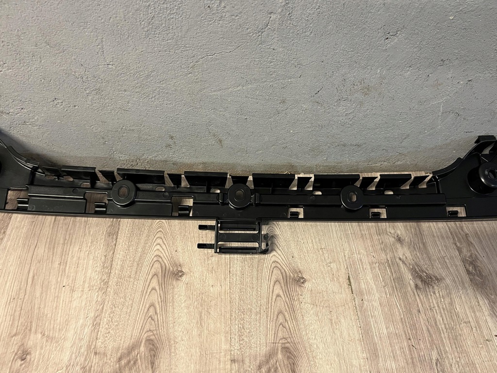 фото №8, Bmw 1 coupe e82 e88 напрямна кронштейн підсилювач бампера задня 7170665