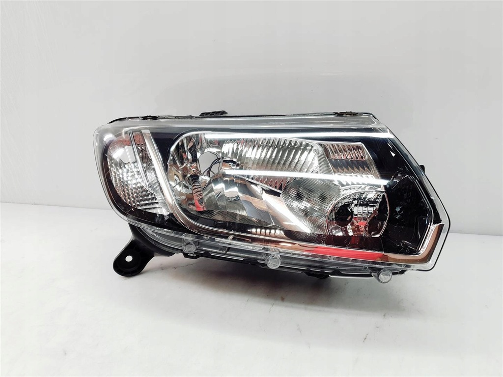 фото №1, Dacia sandero ii 12-16r правая лампа перед ory eu !