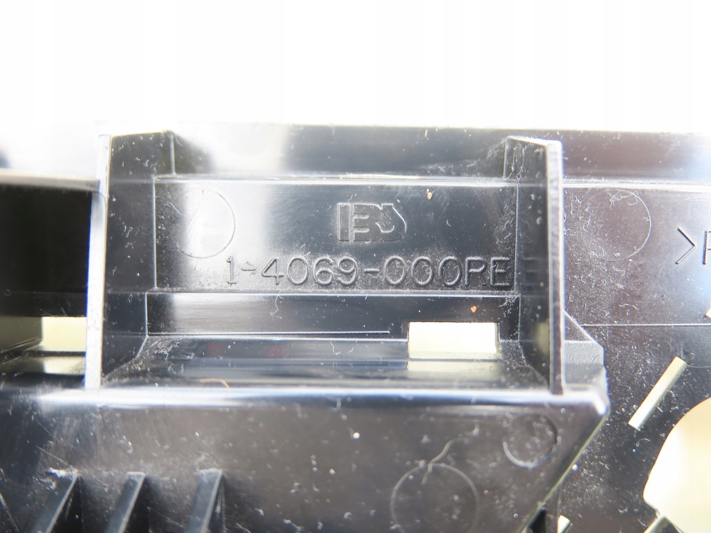 фото №3, Ручка права внутрішня хром mercedes slk w170 r170