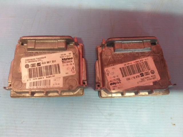 фото №1, Audi q7 4l преобразователь ксенон 4l0907391