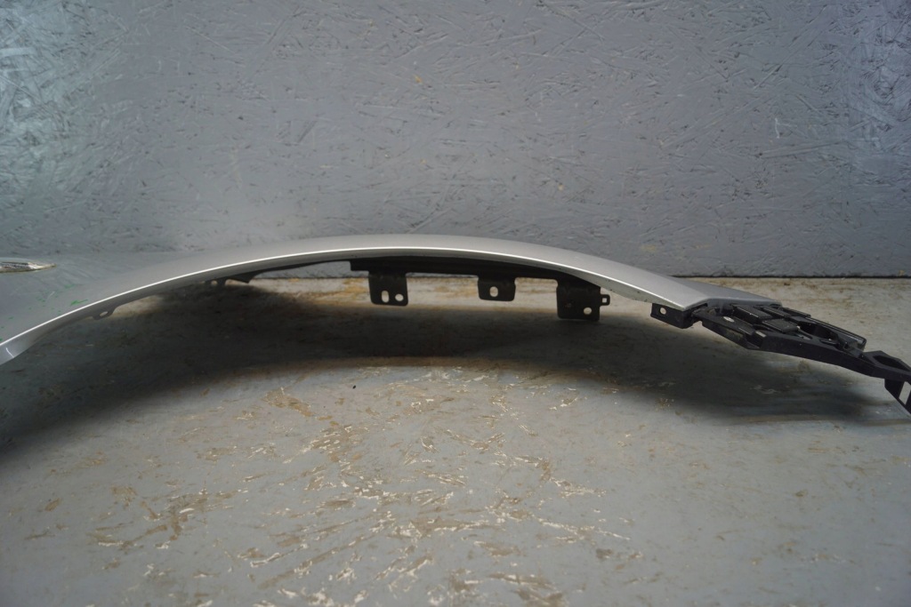 Opel astra j крыло  правый  перед b2681 Недорого