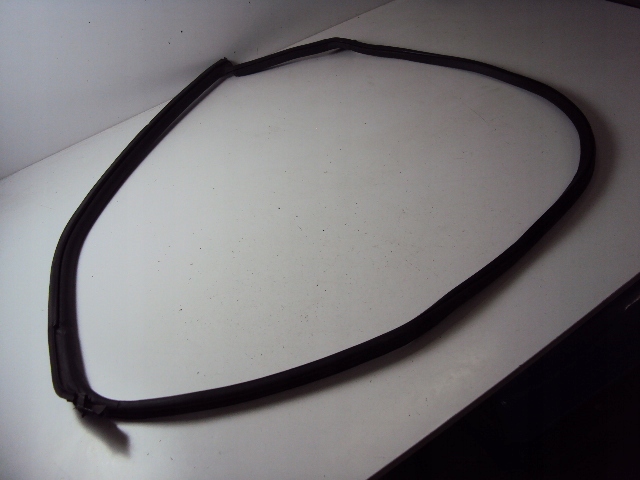 фото №1, Прокладка дверь левых vw beetle 5c 10-