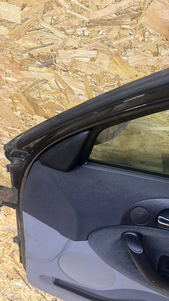 фото №7, Двері праве перед alfa romeo 147 3d lak 601