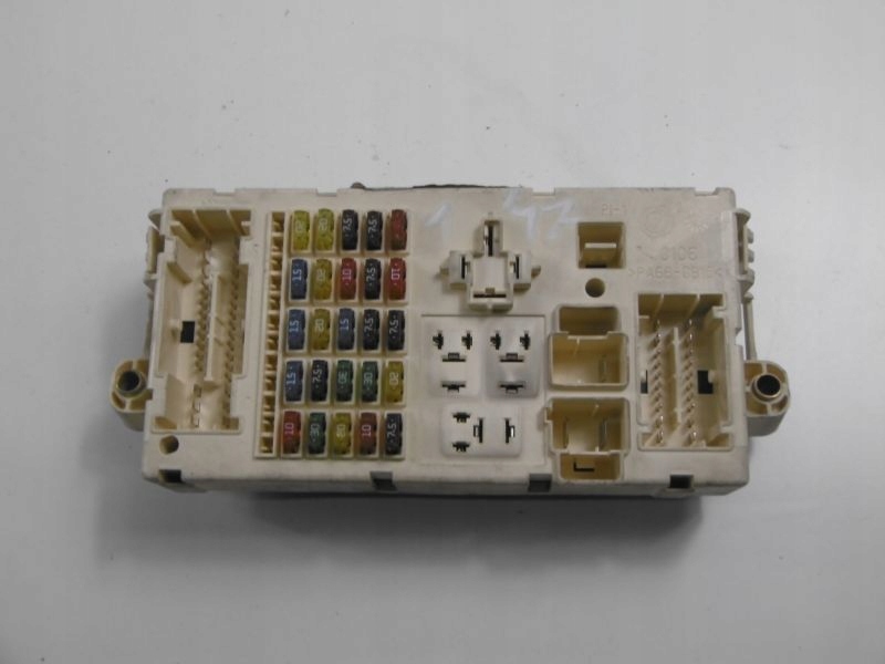 фото №11, Alfa romeo 147 коробка предохранителей 46558758