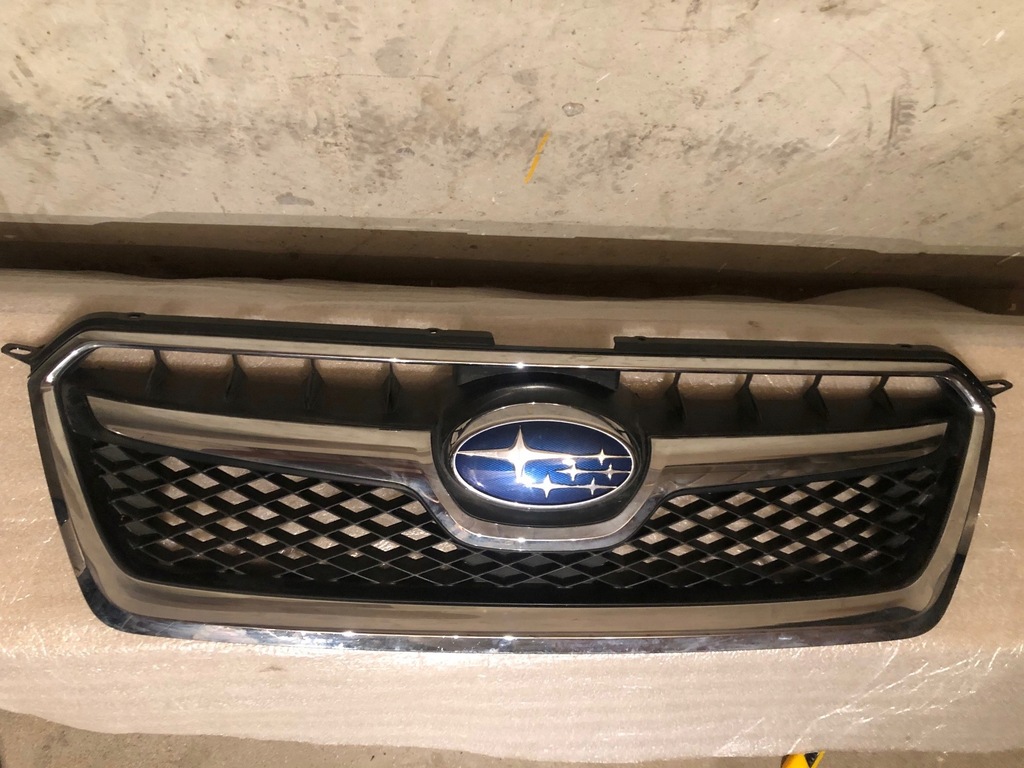 фото №1, Решётка радиатора subaru impreza xv 91122fj020 оригинал