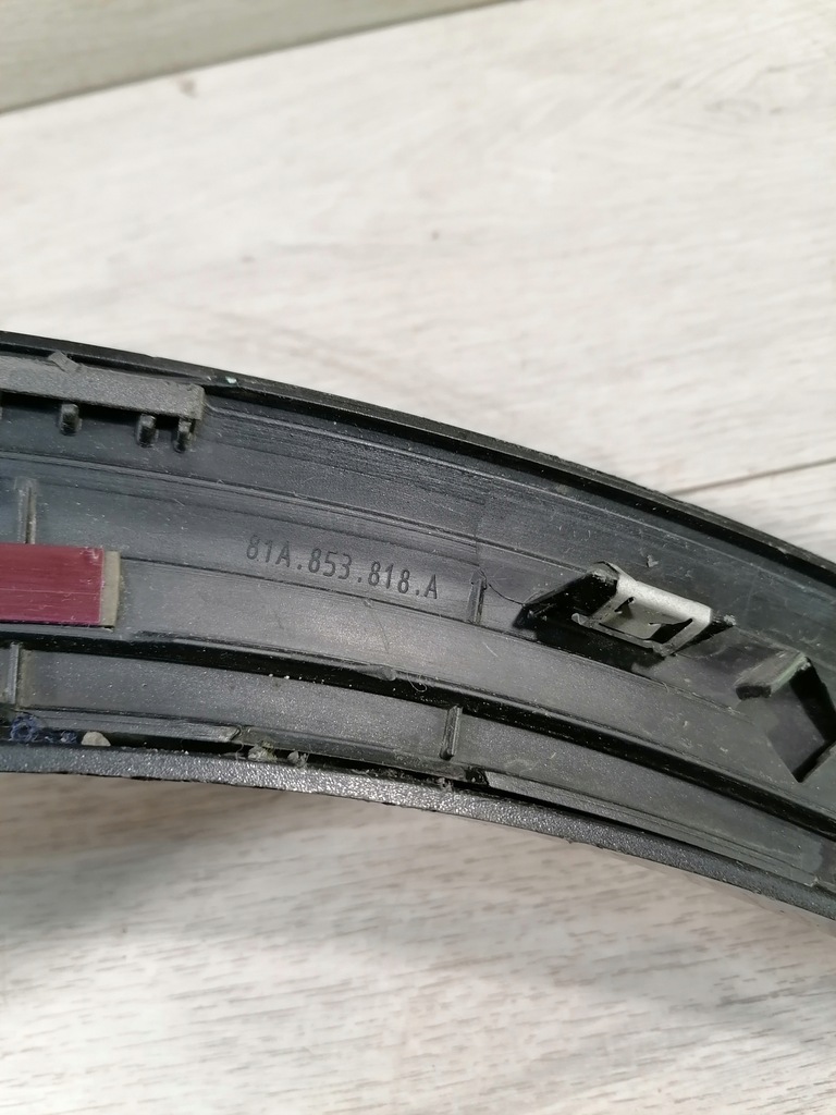 фото №11, Audi q2 молдинг накладка крыла задняя 81a853818a