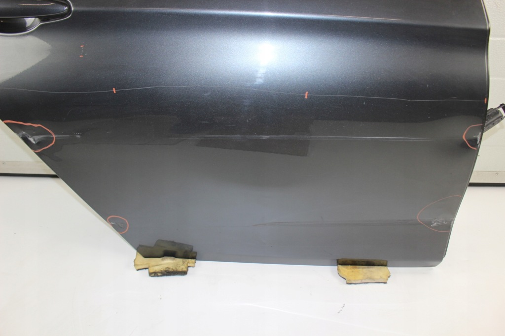 Купить Дверь правый  задняя bmw f30 b39 mineral grau