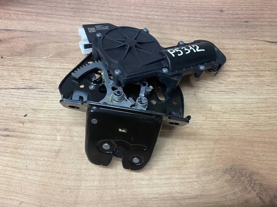 фото №1, Renault austral 2023 замок кришки задній / багажника