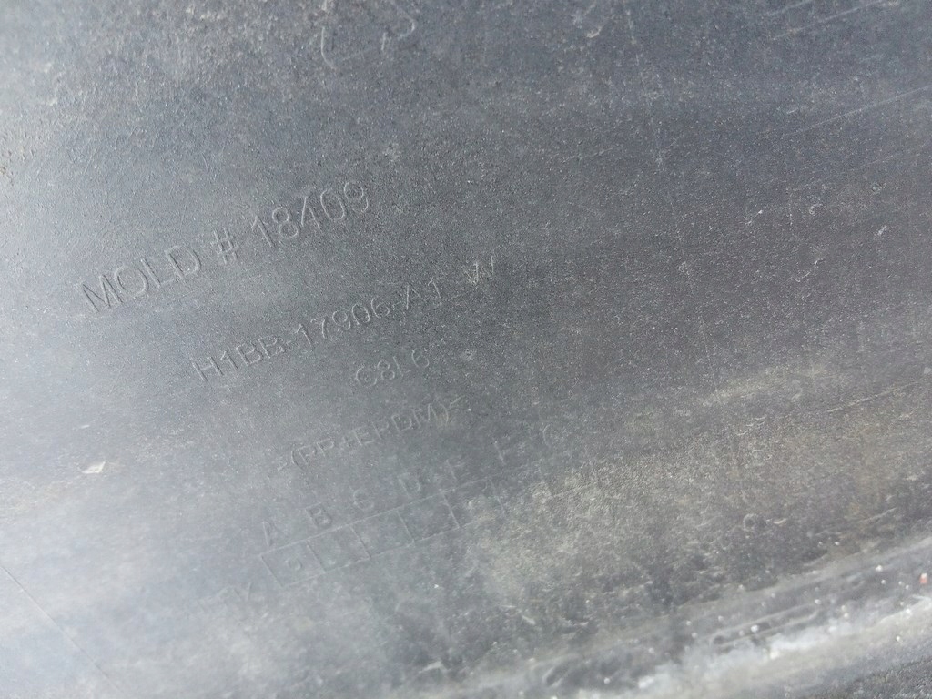 фото №12, Ford fiesta mk8 2017-23r.- бампер задня 4xpdc kpl.