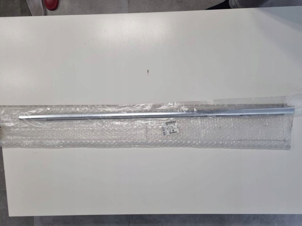 Купить Opel insignia a молдинг уплотнитель правый задний  kombi 22834348