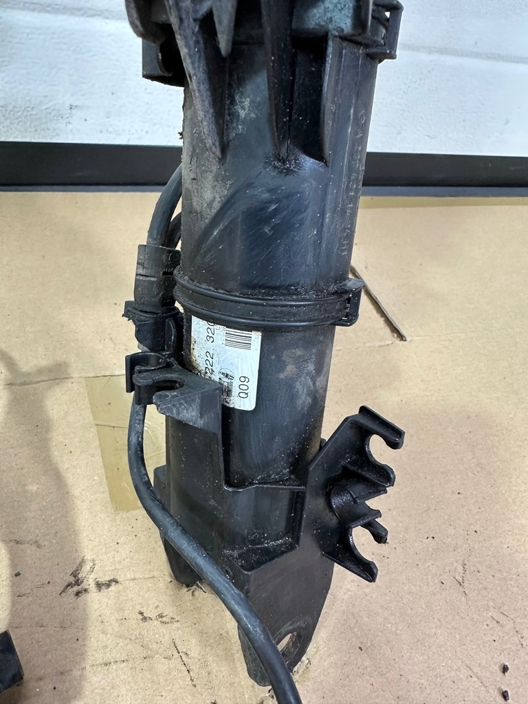 фото №5, Амортизатор правий перед airmatic mercedes w222 rwd