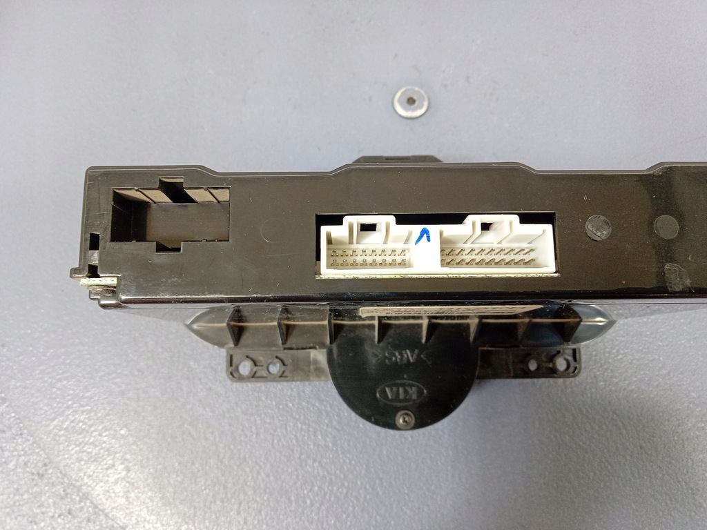 фото №6, Kia carens ii панель кондиціонера 0k2fb61190