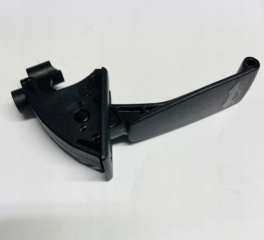 Рычаг открывания дверь задних крышки багажника fiat uno, turbo в Украине