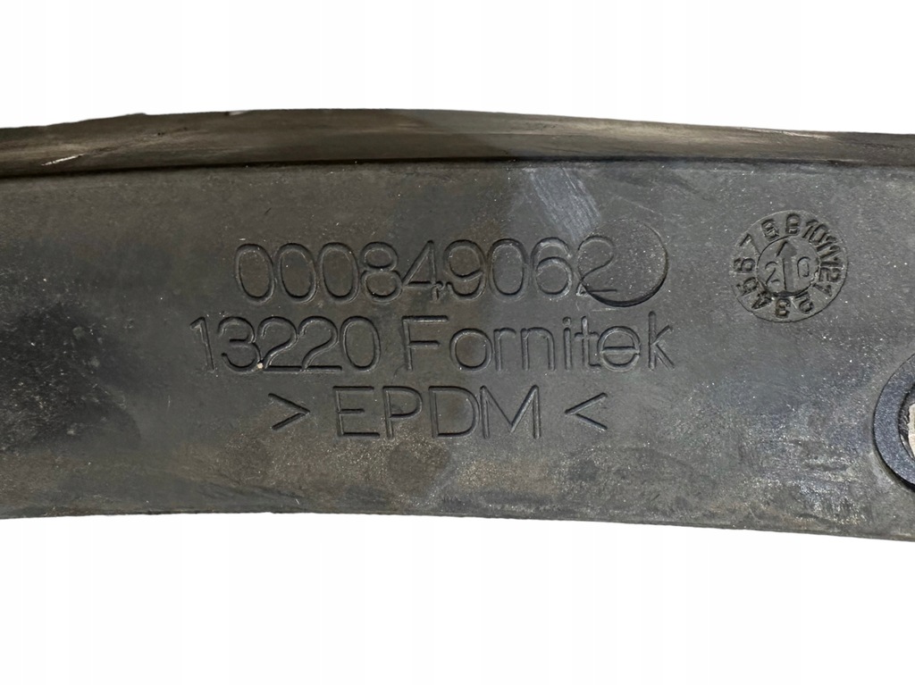 фото №5, Ferrari sf90 прокладка гумовий елемент плита захист підвіска rh 849062