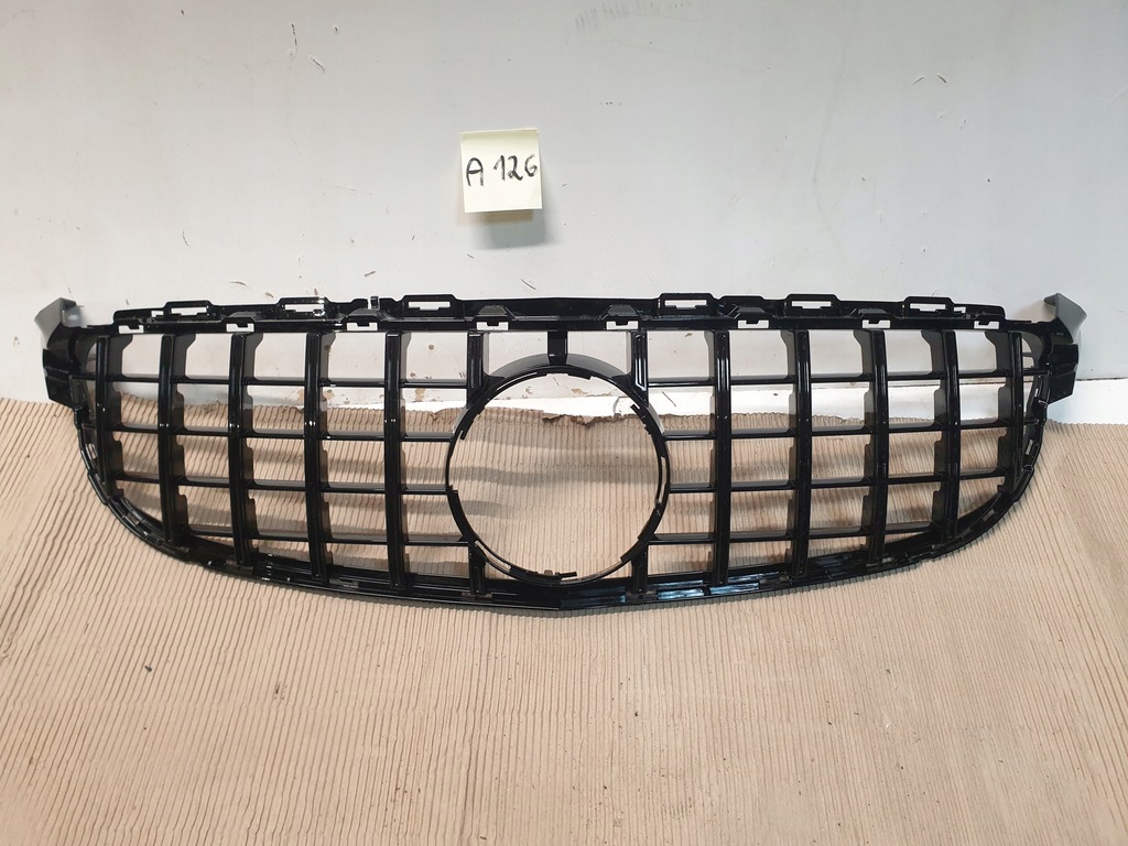 фото №1, Решётка радиатора решётка радиатора бампера mercedes w205 gt amg
