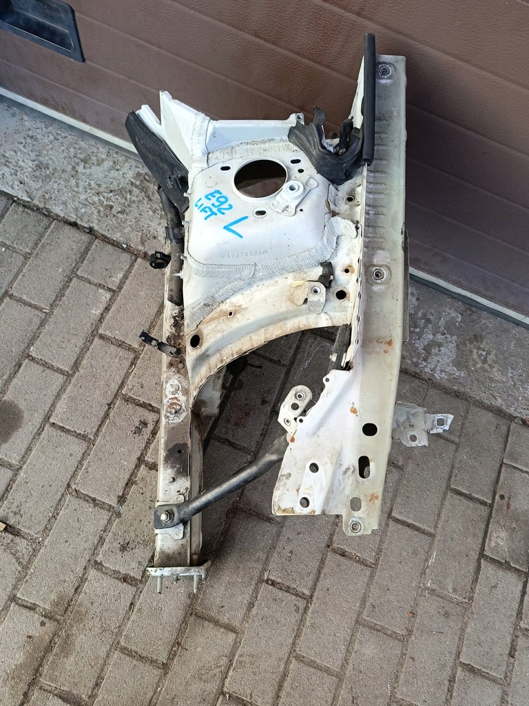 фото №1, Bmw e92 e93 lift четверть перед левая