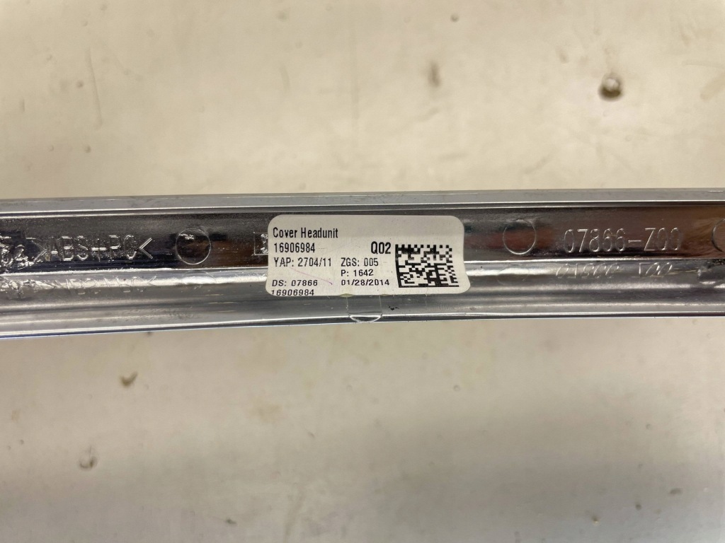 Рамка блока multimedialnej mercedes-benz ml w166 16906984 с Разборки