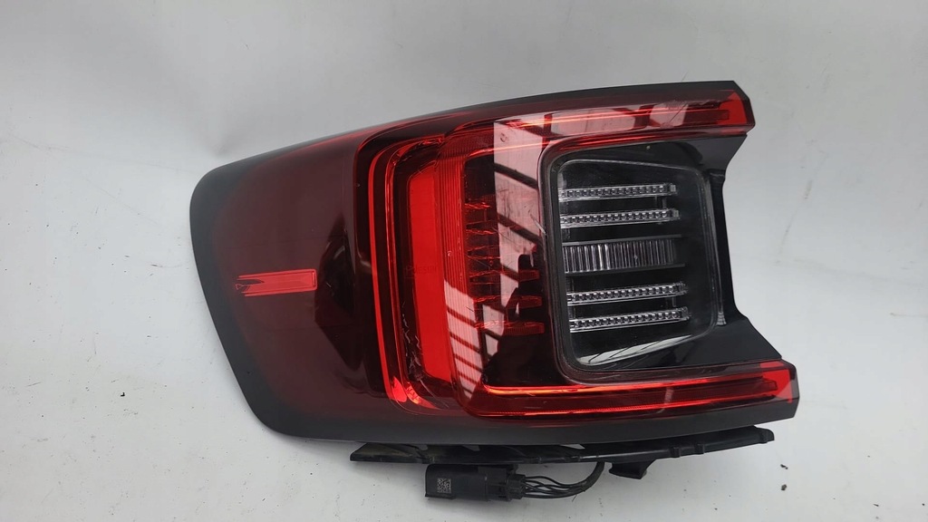 фото №1, Polestar ii 2 20- лампа левая задняя задняя