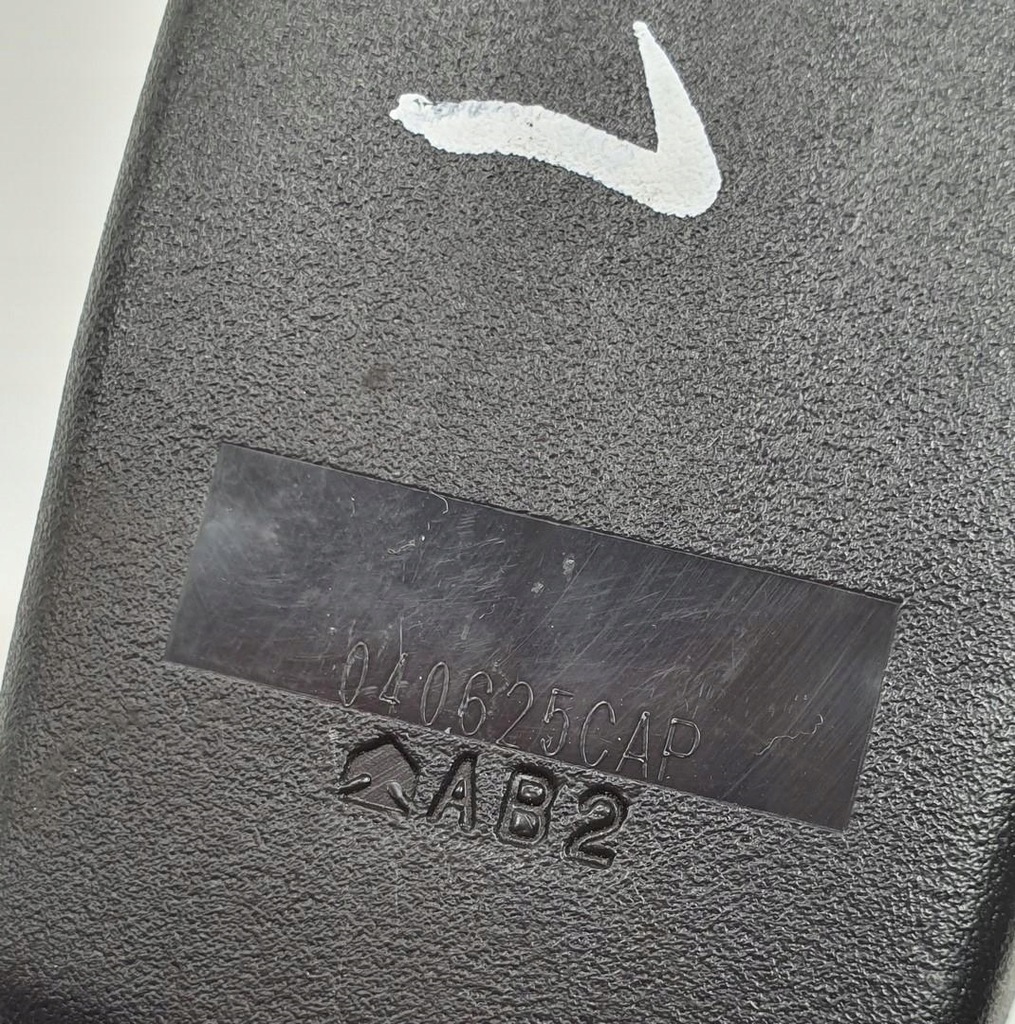 фото №2, Клипса поперечина безопасности левый задняя mazda rx-8