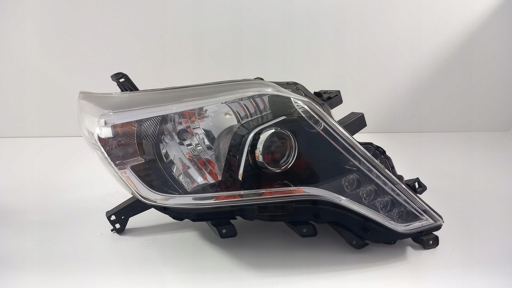 фото №1, Toyota land cruiser j150 fl лампа перед права led