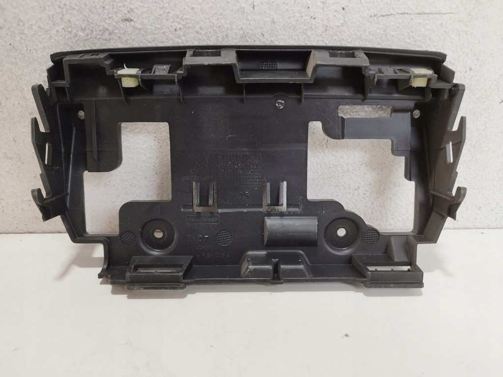 фото №1, Peugeot 208 2008 рамка навигации 9672846077