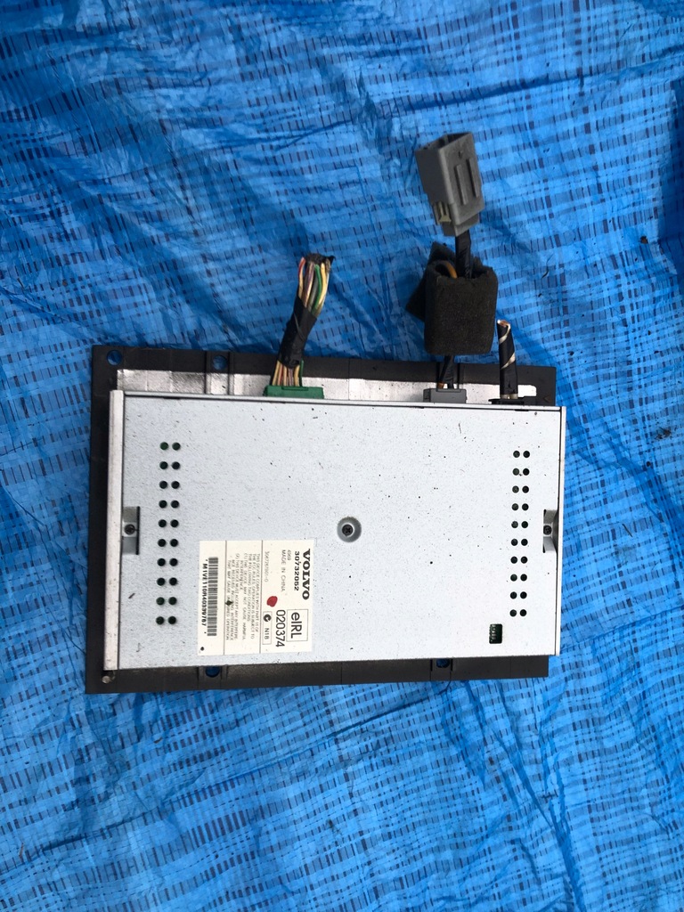 фото №1, Volvo s40 v50 підсилювач радіо cd 30732052