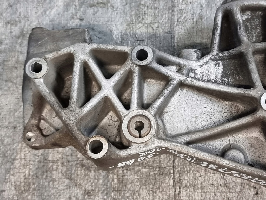 Кронштейн генератора оригинальный номер 058145523d vw passat b5 1.8b 92kw adr 98r Недорого