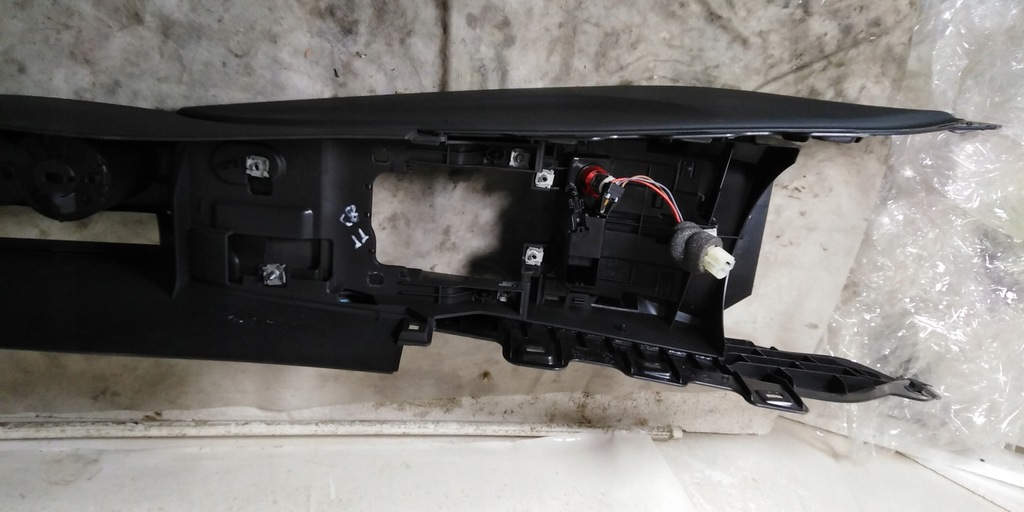 фото №10, Audi tt 8j туннель средний 2 элементы телефон 08r