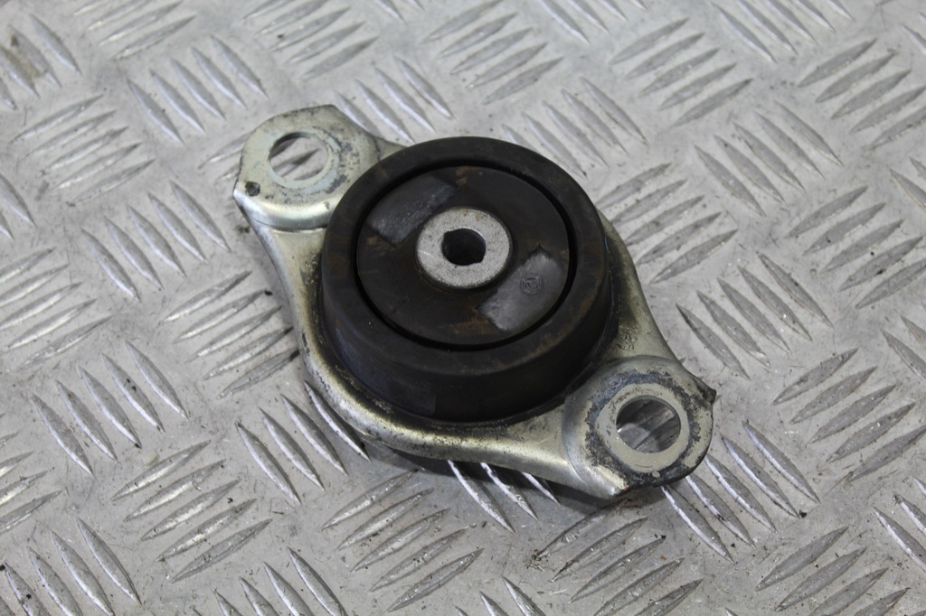 фото №1, Кронштейн подушка двигателя fiat 500 abarth lift