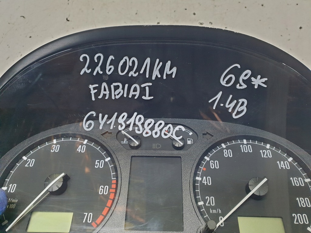 Лічильник прилади skoda fabia i 1.4 b 6y1919880c Недорого
