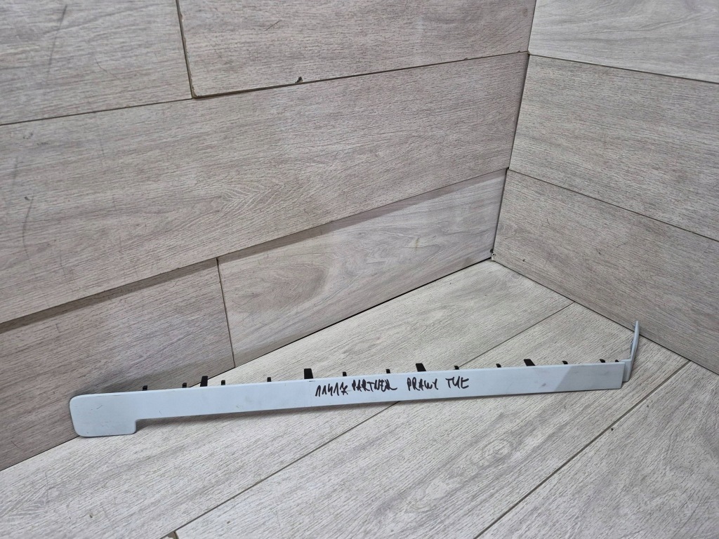 Купить 11417. partner молдинг дверь правый задний  98186968