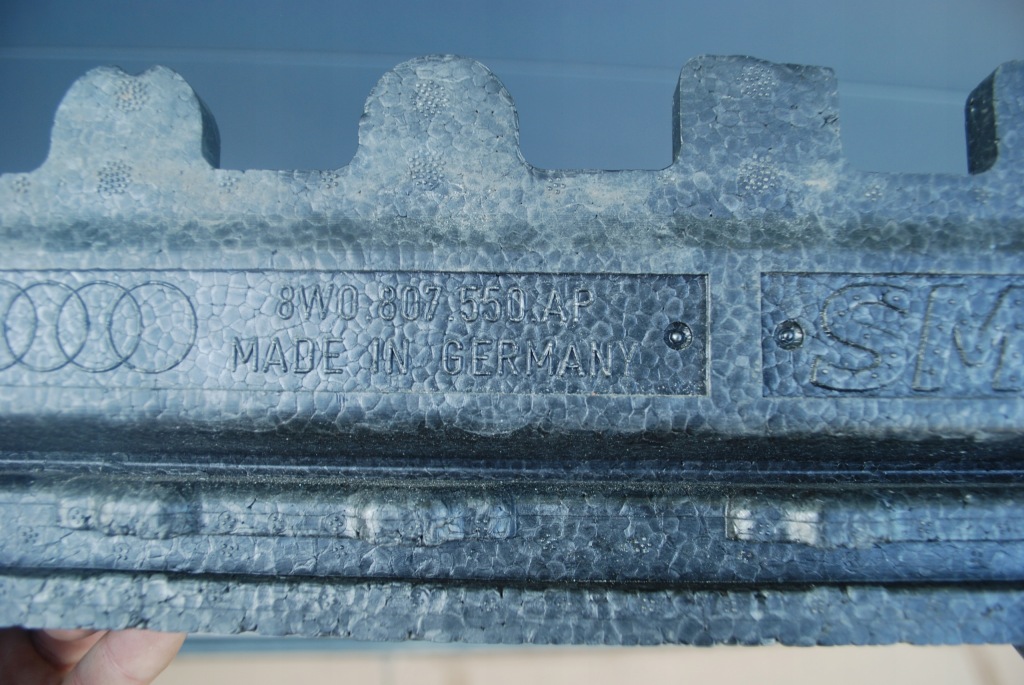 Абсорбер піна бампера перед передня audi a4 b9 s-line рестайлінг  8w0807550ap Ціна