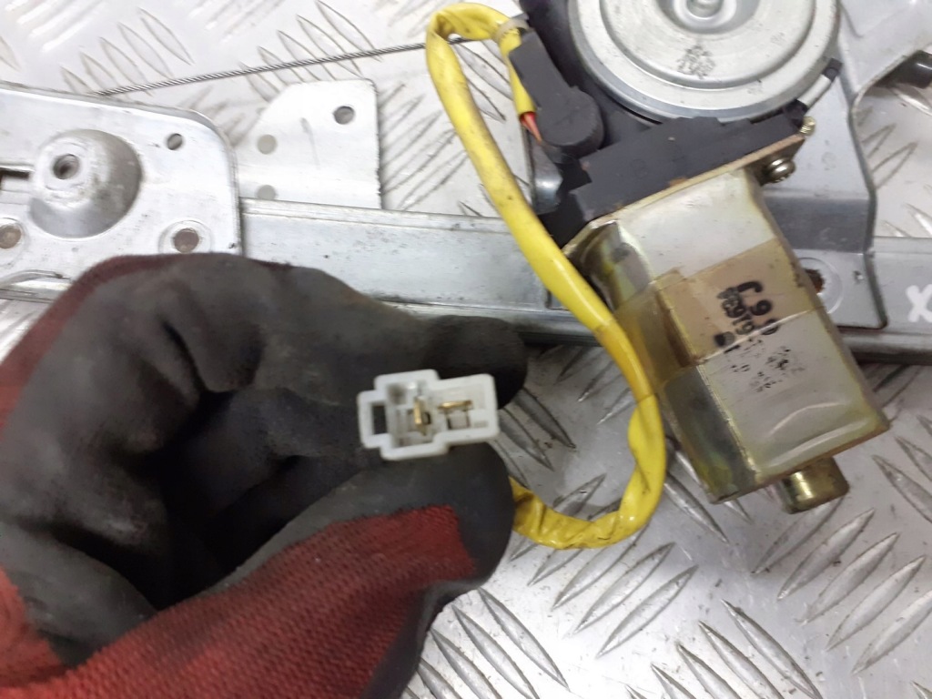 фото №3, Механізм скло правий перед mazda xedos 6