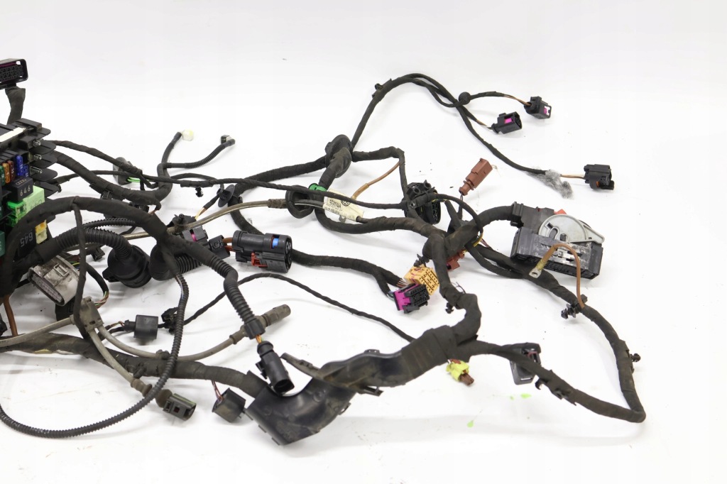 Seat ateca электропроводка отсек двигателя 1747459113 с Разборки