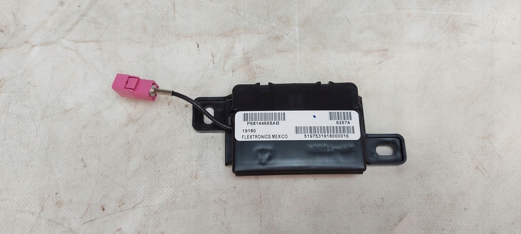 фото №1, Dodge ram rebel 19- модуль keyless p68144668ab usa