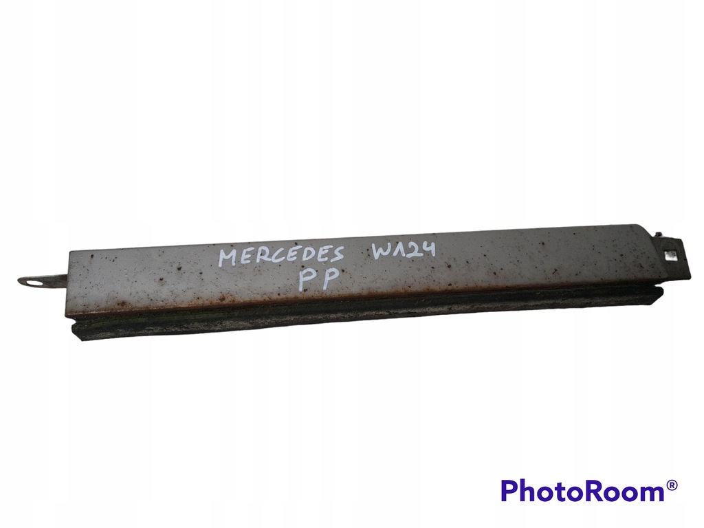 фото №1, Молдинг pod фара правый перед mercedes w124